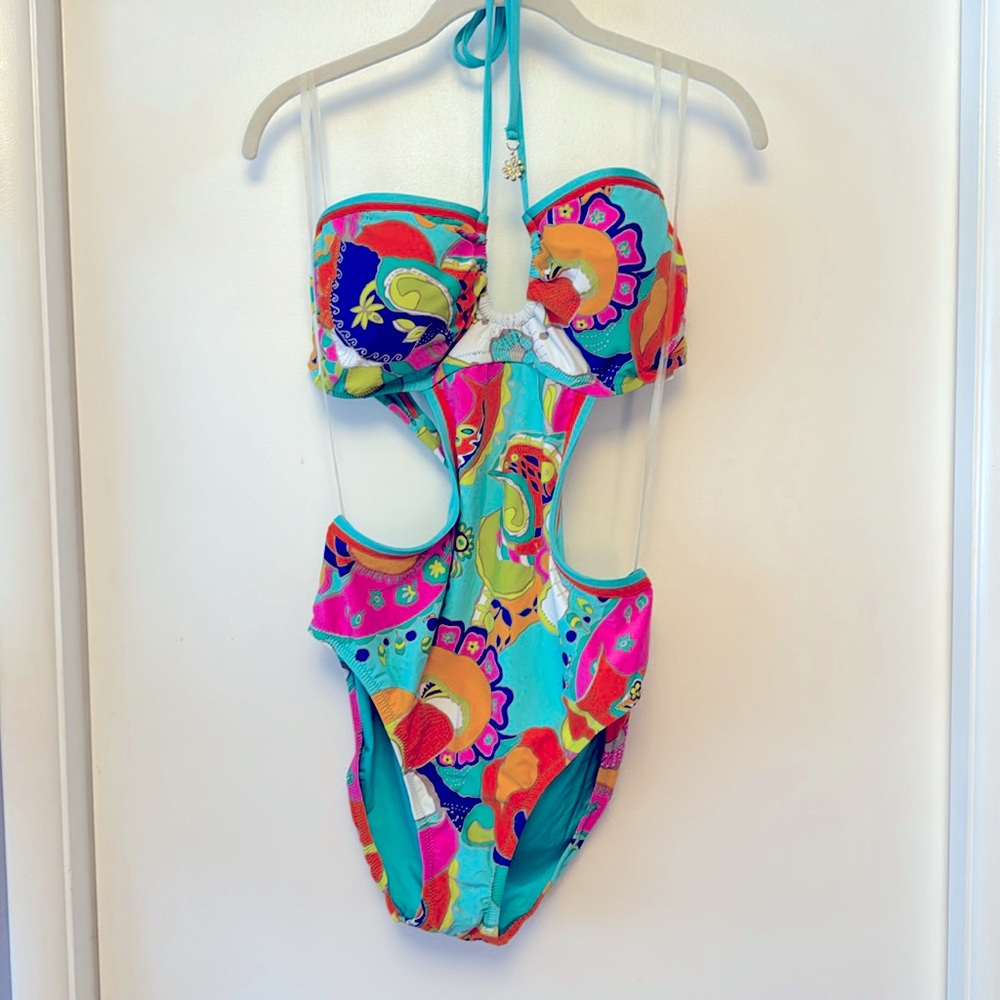 Trina Turk Monokini Swimsuit NWT. STYLE TT3XD13.